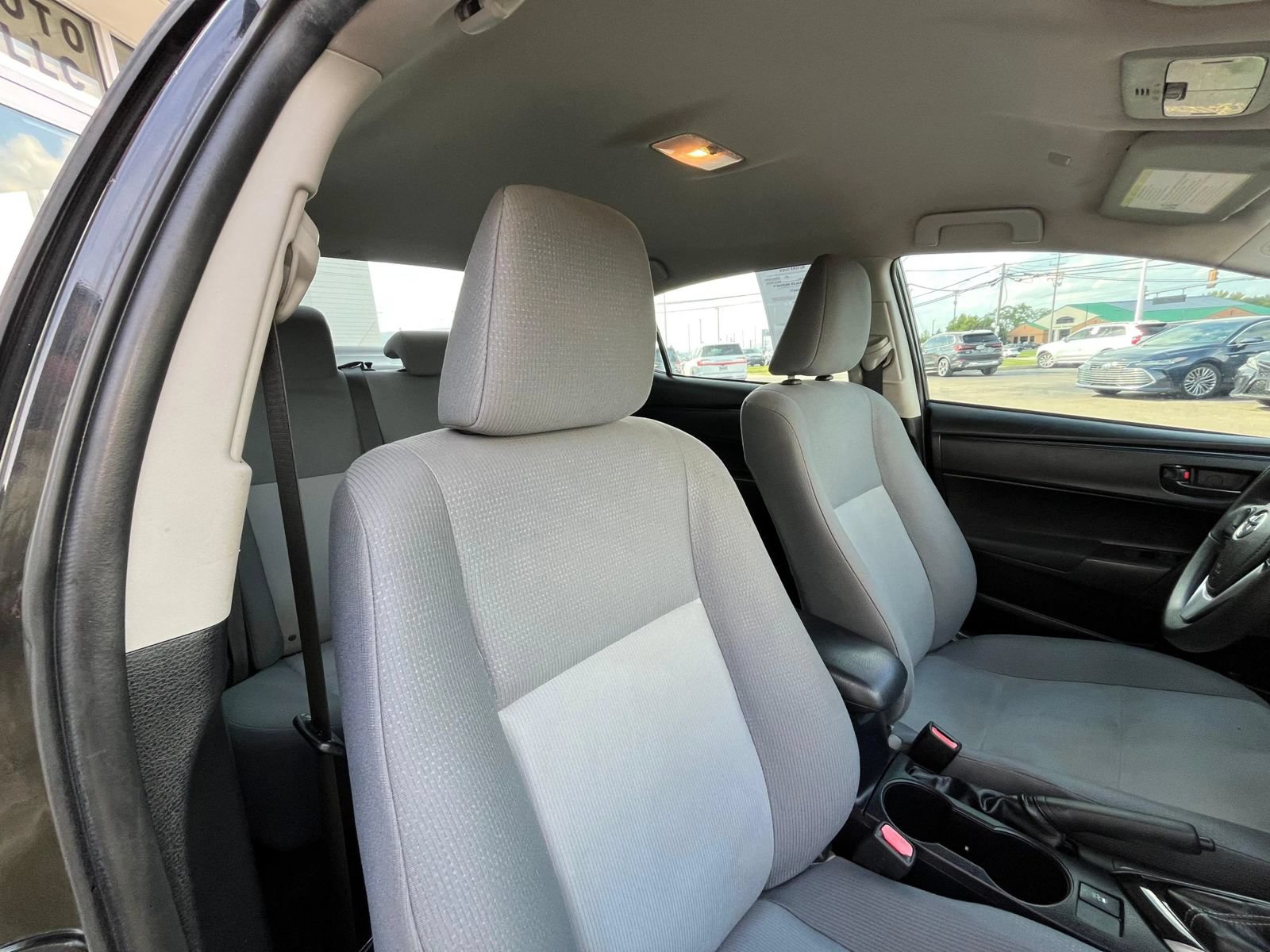 Used 2019 Toyota Corolla L FWD image 26