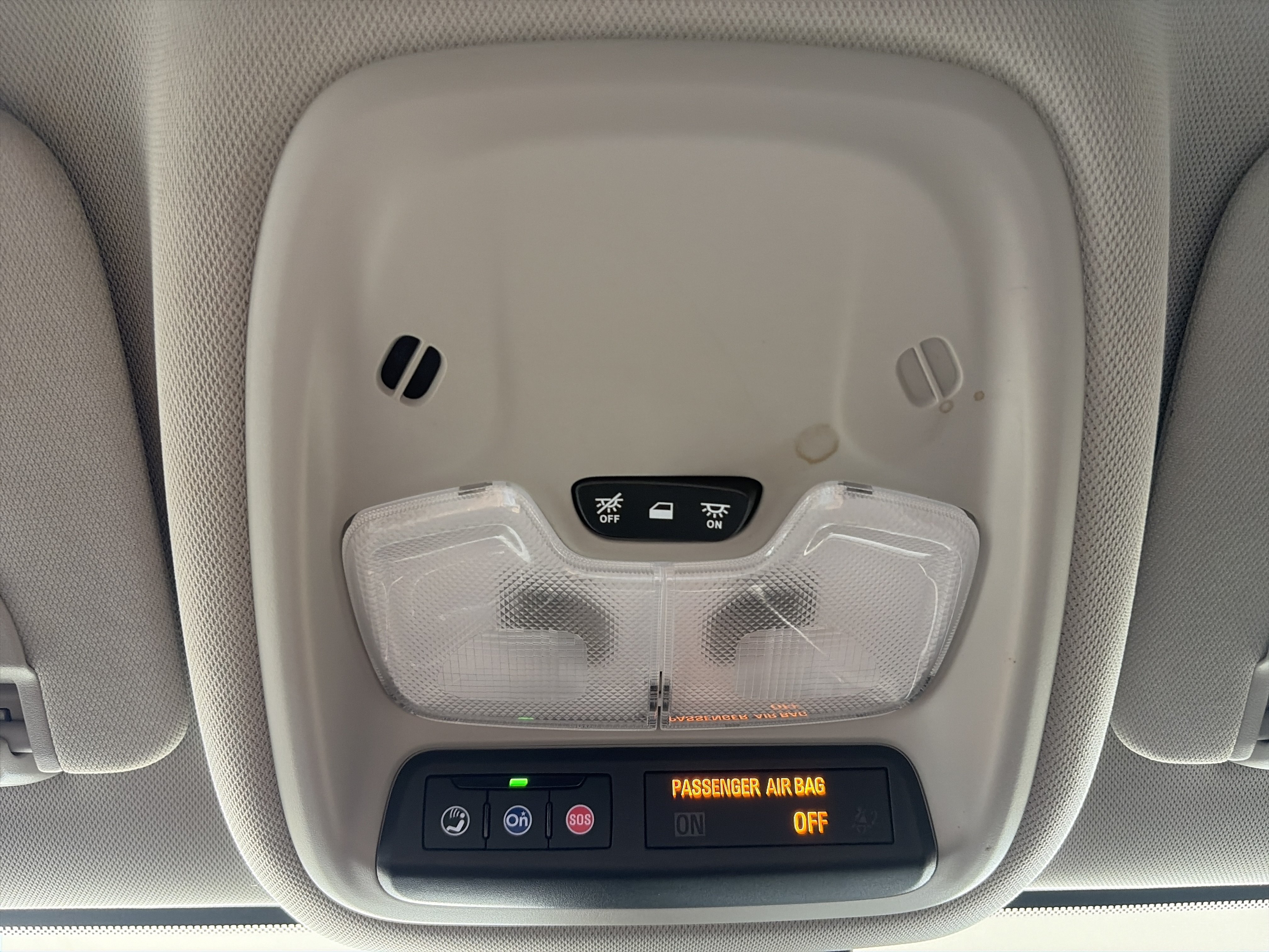 Used 2022 Buick Encore GX Select w/ Sport Touring Package FWD image 25