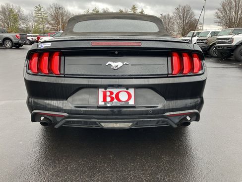 Used 2018 Ford Mustang Premium image 7