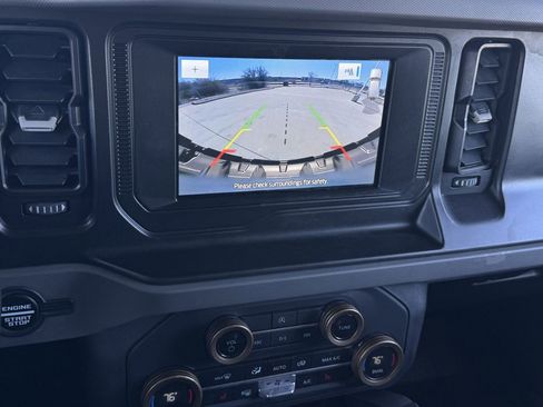 Used 2023 Ford Bronco Big Bend image 18