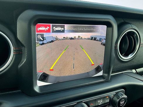 Used 2020 Jeep Gladiator Rubicon image 22