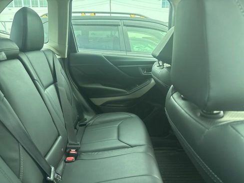 Used 2023 Subaru Forester Limited AWD/4WD image 9