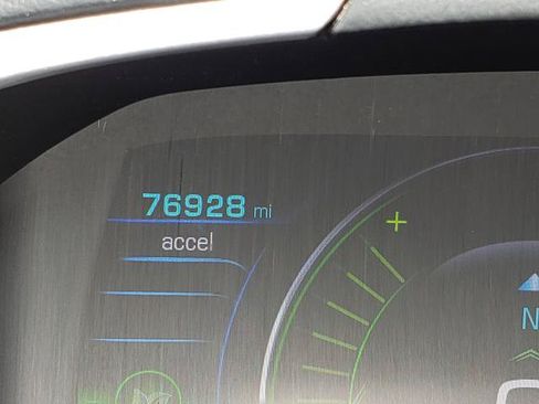 Used 2018 Chevrolet Volt LT w/ Comfort Package FWD image 26
