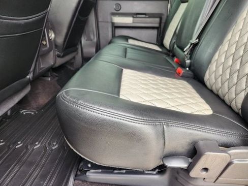 Used 2015 Ford F250 Lariat w/ Lariat Ultimate Package AWD/4WD image 30