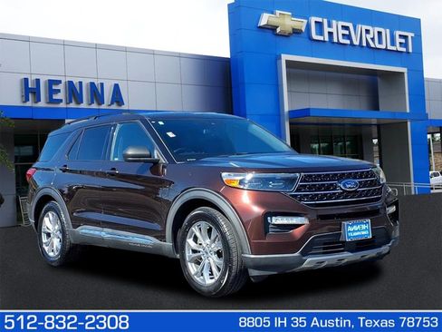 Used 2020 Ford Explorer XLT w/ Equipment Group 202A image 1