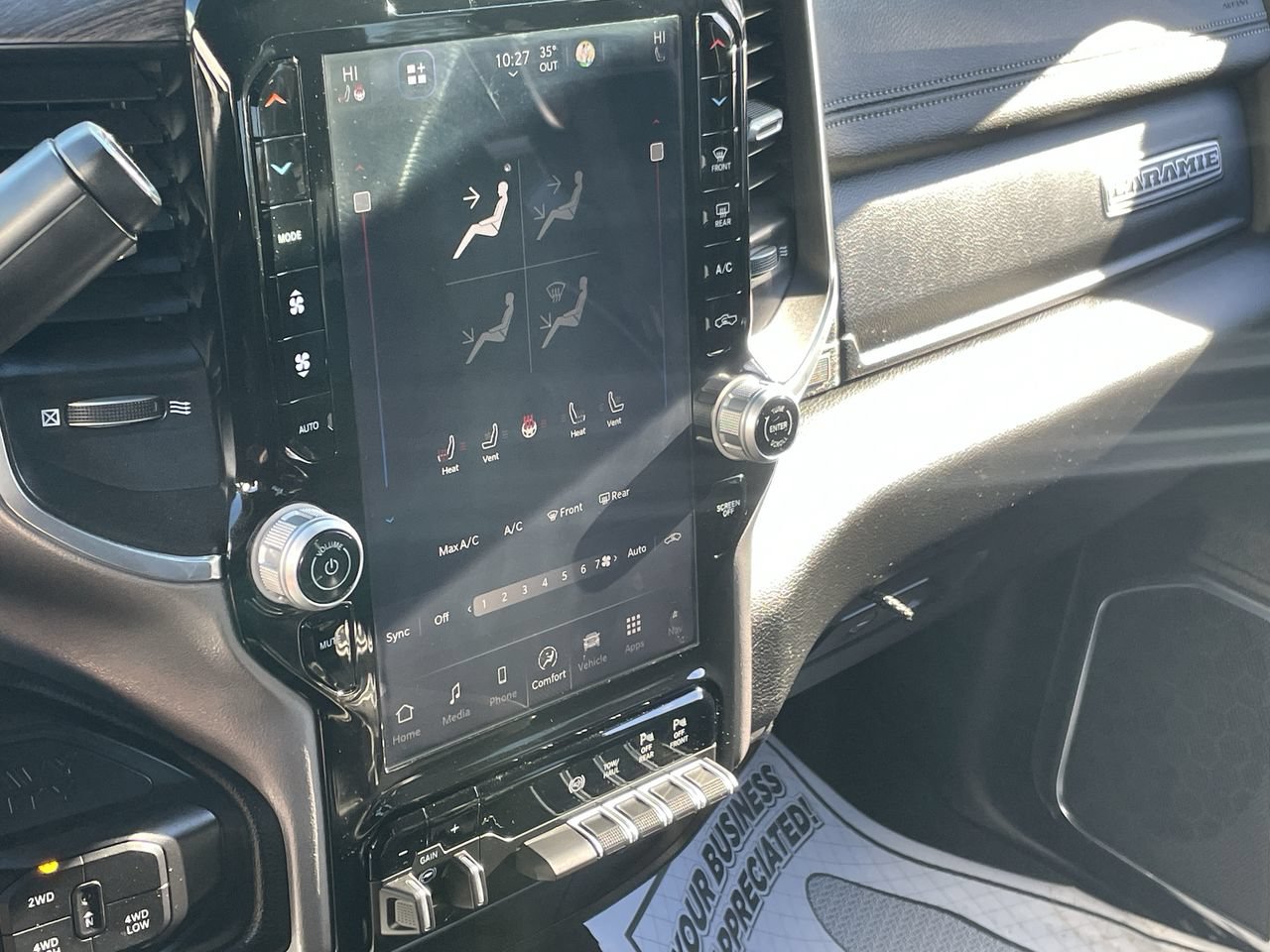 Used 2026 RAM 2500 Laramie AWD/4WD image 19