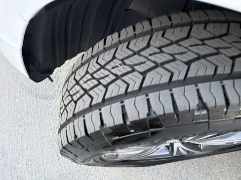 Certified 2018 Acura MDX FWD image 12