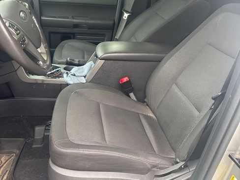 Used 2019 Ford Flex SE FWD image 3