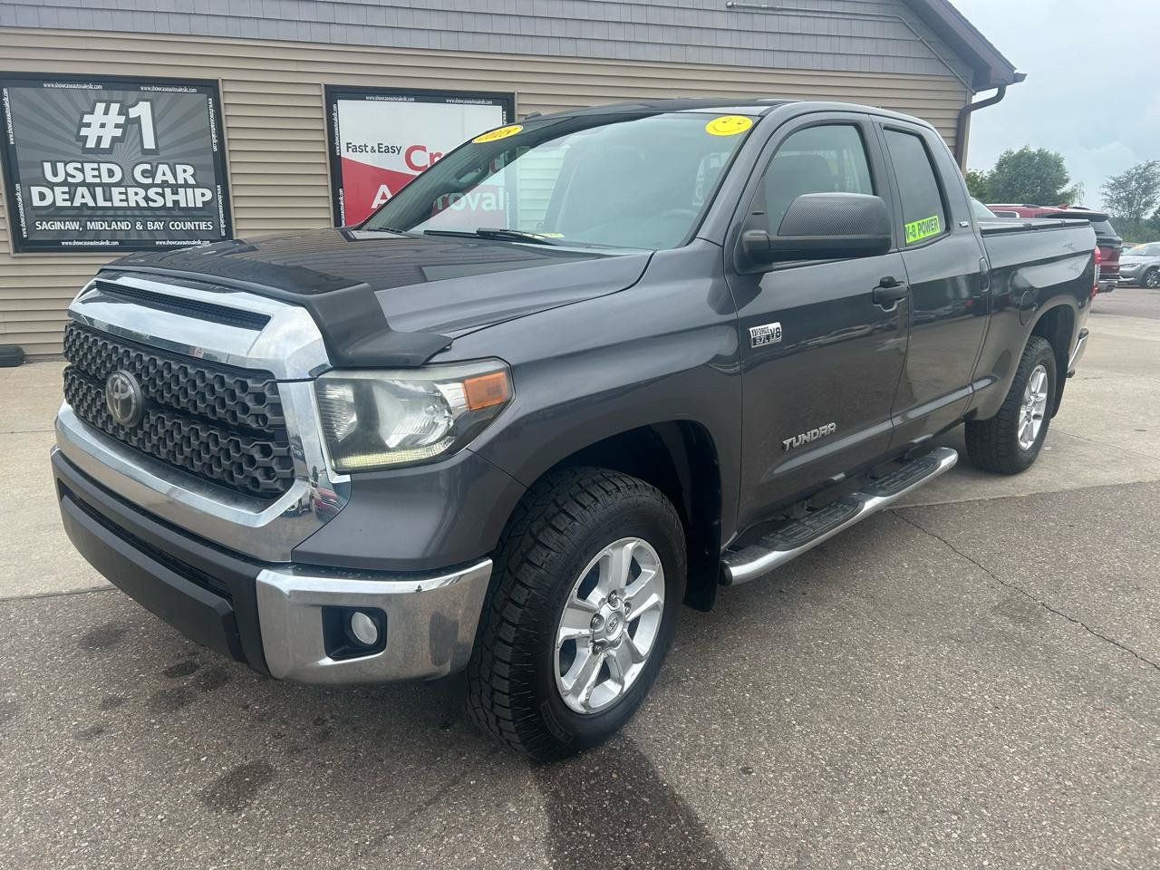 Used 2018 Toyota Tundra SR5 AWD/4WD image 1