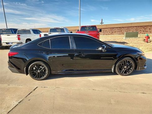 Used 2025 Toyota Camry XSE image 5