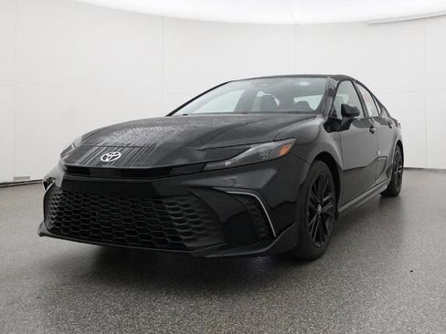 New 2026 Toyota Camry SE image 5