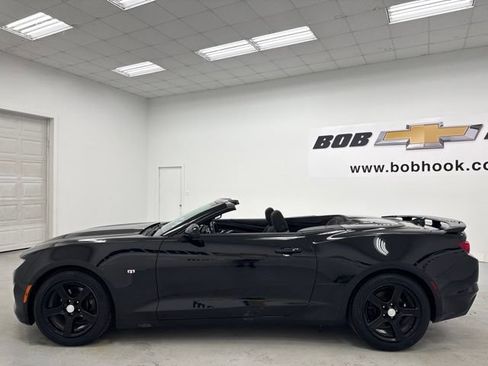 Used 2019 Chevrolet Camaro LT RWD image 14
