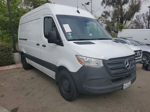 Used 2024 Mercedes-Benz Sprinter 2500 image 1