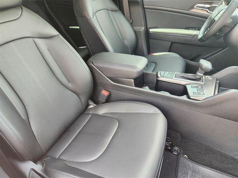 New 2026 Kia Sportage SX image 10