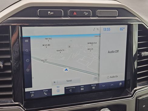 Used 2022 Ford F350 Lariat w/ Chrome Package image 19