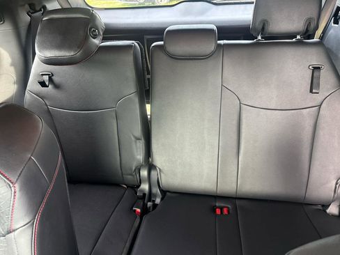 Used 2026 Toyota Sienna XSE AWD/4WD image 19