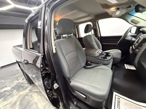 Used 2016 RAM 1500 ST w/ SXT Appearance Group image 20