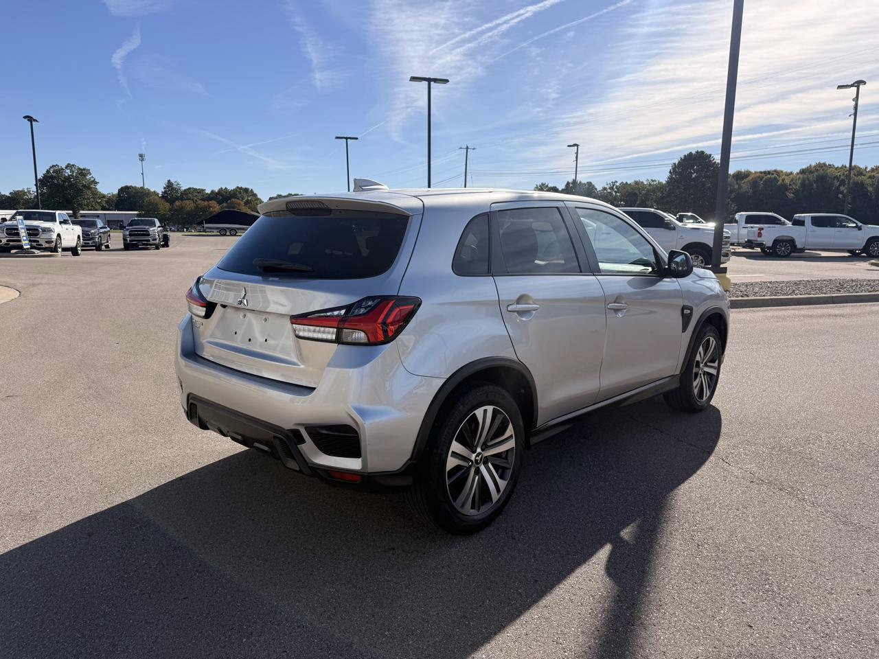 Used 2022 Mitsubishi Outlander Sport ES FWD image 3