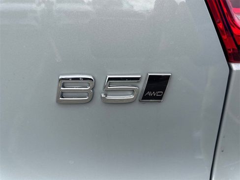 New 2026 Volvo XC40 B5 Plus w/ Protection Package Premier image 9