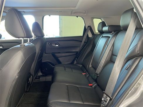 Certified 2025 Nissan Rogue SL w/ SL Premium Package image 17