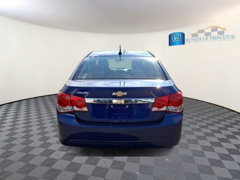 Used 2013 Chevrolet Cruze LS FWD image 5