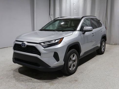 Used 2024 Toyota RAV4 XLE image 5