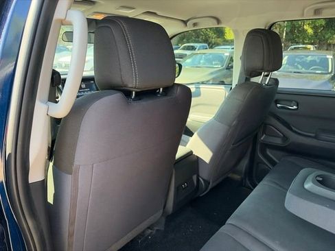 Used 2023 Nissan Frontier SV w/ Technology Package RWD image 21