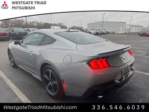 Used 2024 Ford Mustang Premium image 7
