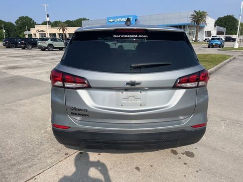 Used 2024 Chevrolet Equinox LS w/ LS Convenience Package FWD image 5