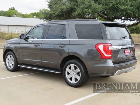 Used 2020 Ford Expedition XLT w/ Equipment Group 202A image 3