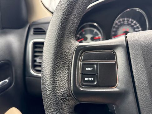 Used 2012 Chrysler 200 LX image 27