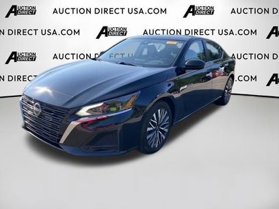 Used 2024 Nissan Altima 2.5 SV