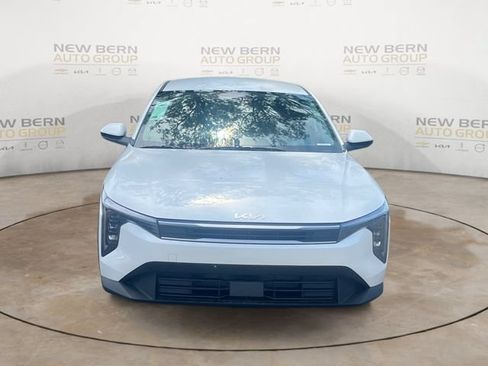 New 2026 Kia K4 FWD image 8
