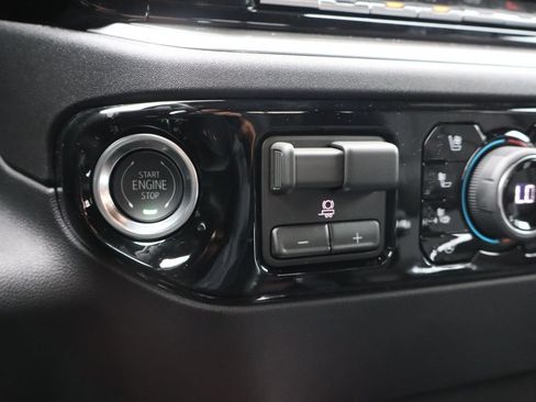 New 2026 Chevrolet Silverado 1500 High Country AWD/4WD image 8