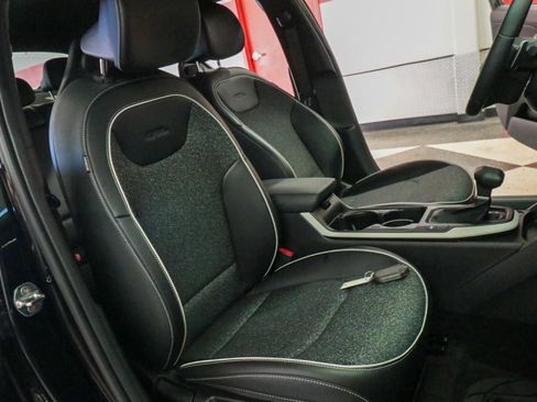 Used 2025 Kia K4 GT-Line image 29