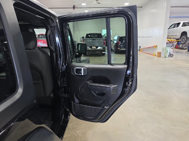 Used 2025 Jeep Wrangler Unlimited Sport AWD/4WD image 30