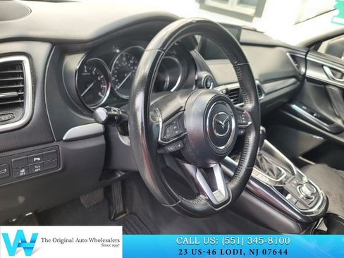 Used 2018 MAZDA CX-9 Touring w/ Touring Premium Package AWD/4WD image 10
