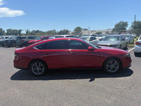 Used 2024 Honda Accord EX image 8