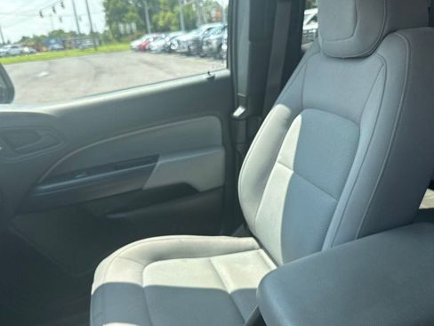 Used 2020 Chevrolet Colorado W/T w/ WT Convenience Package RWD image 18