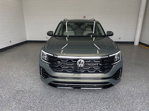 New 2026 Volkswagen Atlas SEL Premium R-Line AWD/4WD image 8