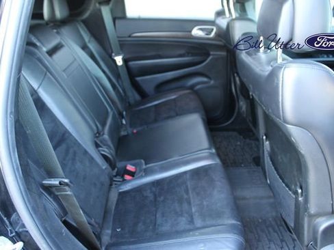 Used 2018 Jeep Grand Cherokee Altitude image 12