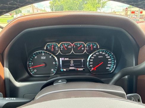 Used 2015 Chevrolet Silverado 1500 High Country w/ High Country Premium Package AWD/4WD image 21