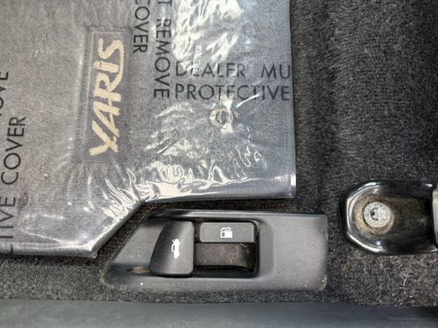 Used 2008 Toyota Yaris Sedan image 12