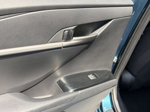 Used 2025 Toyota Camry SE FWD image 28