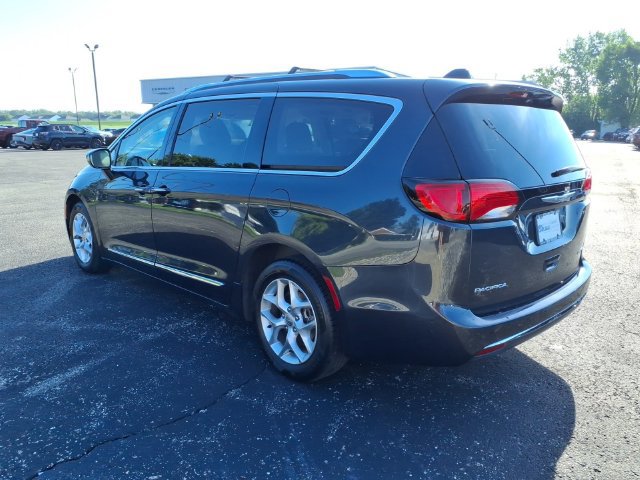 Used 2020 Chrysler Pacifica Limited FWD image 5