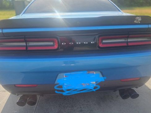 Used 2016 Dodge Challenger R/T Scat Pack RWD image 3