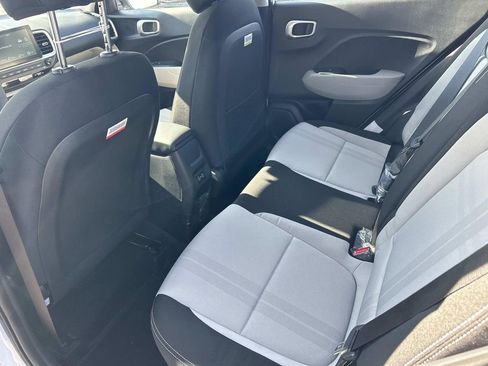 New 2026 Hyundai Venue SEL image 17