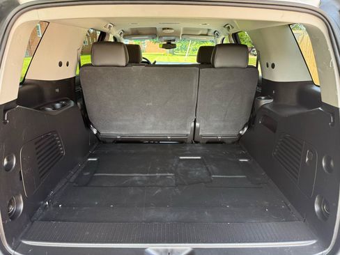 Used 2019 Chevrolet Tahoe 2WD image 21