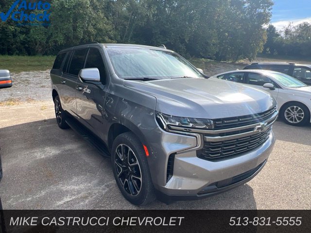 Used 2022 Chevrolet Suburban RST AWD/4WD image 2