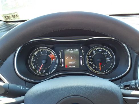 Used 2022 Jeep Cherokee Latitude image 15